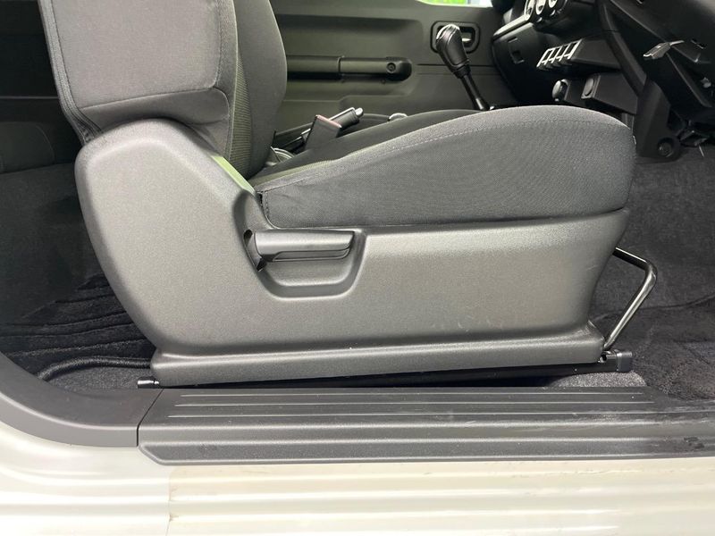 2020 Suzuki Jimny 3BA-JB64W (UW-6aa21f593cf96)[29]