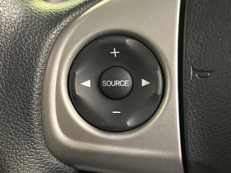 2013 Honda N-BOX DBA-JF1 (UW-6aa21f6d5905a)[26]