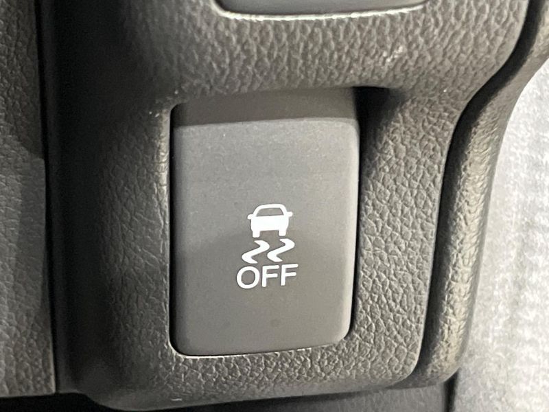 2013 Honda N-BOX DBA-JF1 (UW-6aa21f6d5905a)[21]