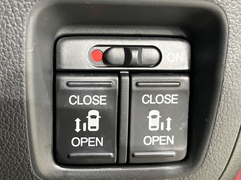 2013 Honda N-BOX DBA-JF1 (UW-6aa21f6d5905a)[20]