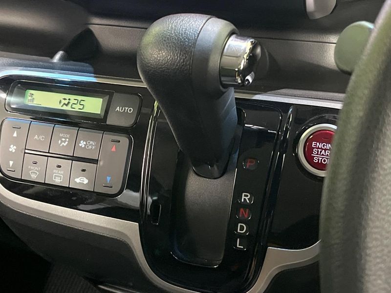 2013 Honda N-BOX DBA-JF1 (UW-6aa21f6d5905a)[28]