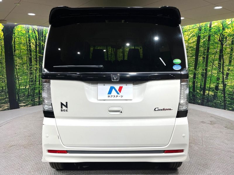 2017 Honda N-BOX CUSTOM DBA-JF1 (UW-6aa21f7695a6b)[26]