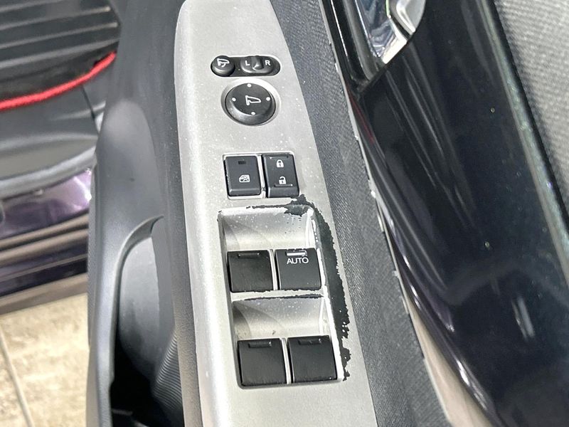 2015 Honda N-BOX CUSTOM DBA-JF1 (UW-6aa21f78b3d8e)[21]