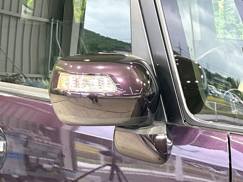 2015 Honda N-BOX CUSTOM DBA-JF1 (UW-6aa21f78b3d8e)[12]
