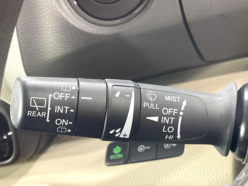 2017 Honda N-BOX DBA-JF3 (UW-6aa21f7e14f26)[21]