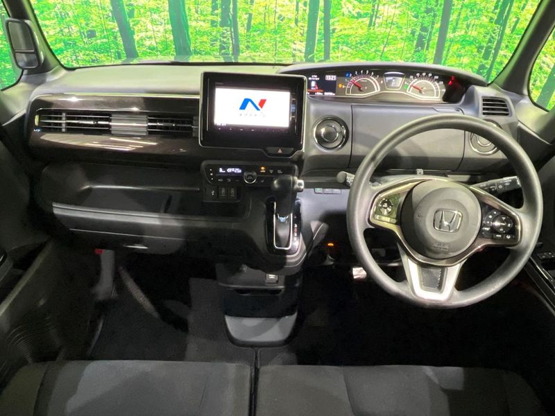 2017 Honda N-BOX CUSTOM DBA-JF4 (UW-6aa21f9e3b0f3)[28]