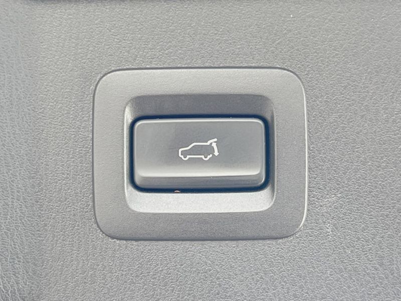 2019 Mazda CX-8 6BA-KG5P (UW-6aa21fe028f10)[11]