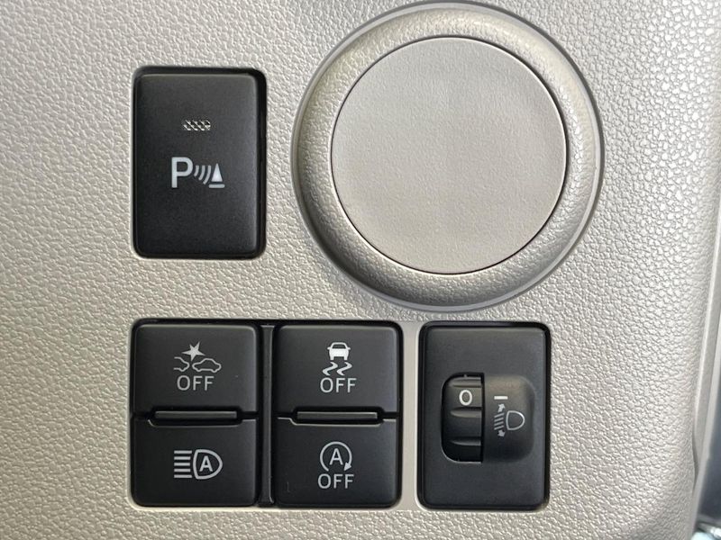 2018 Toyota Pixis Epoch DBA-LA350A (UW-6aa21fffe4077)[5]