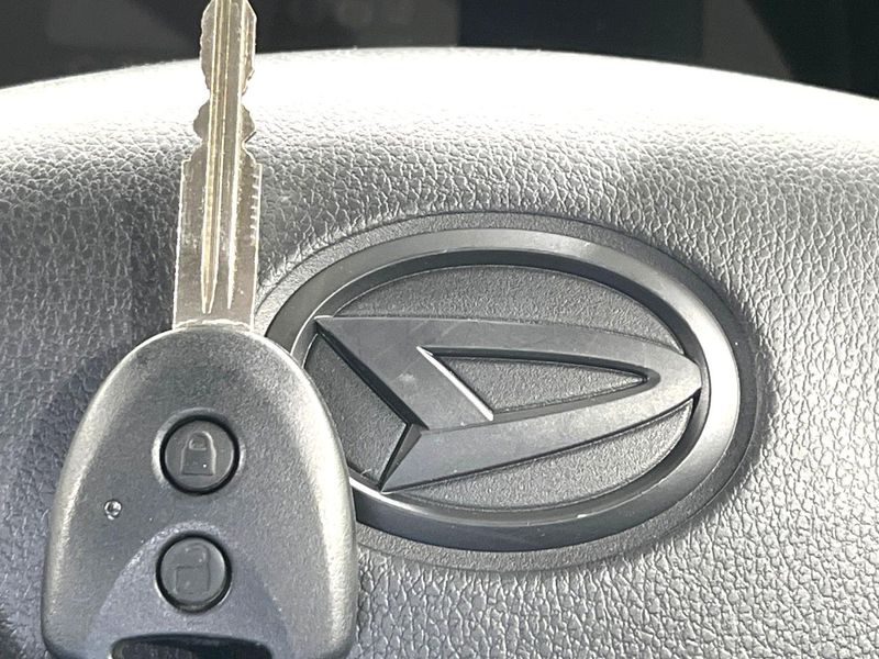 2022 Daihatsu Mira e:S 5BA-LA360S (UW-6aa2200662735)[16]