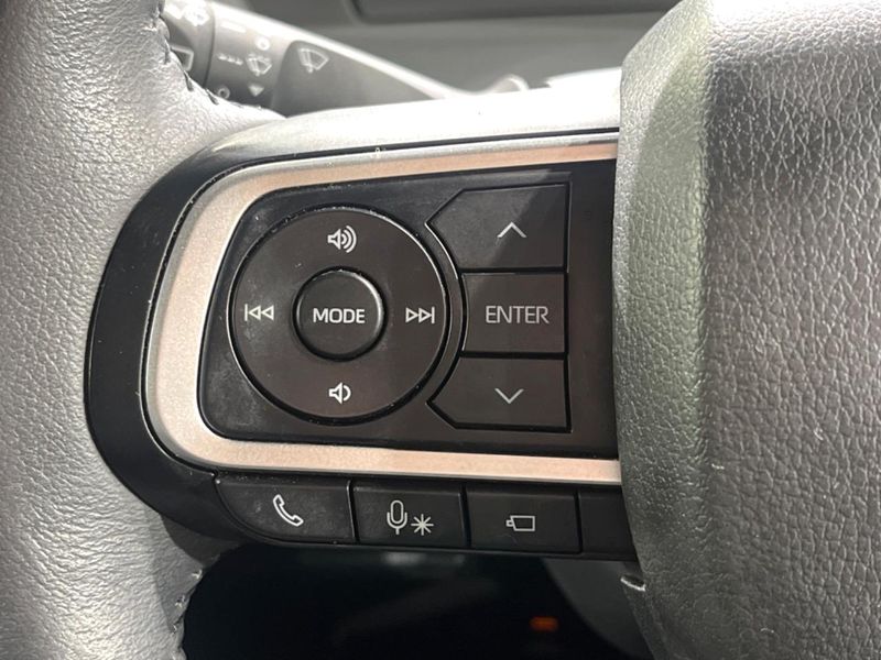 2020 Daihatsu Tanto 5BA-LA650S (UW-6aa2201dc255f)[16]