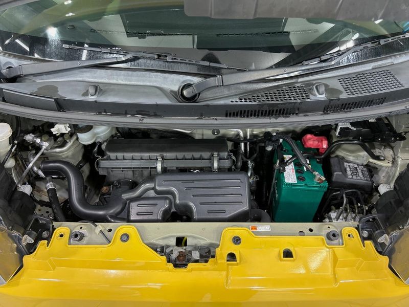 2015 Daihatsu Wake DBA-LA700S (UW-6aa2202136104)[4]