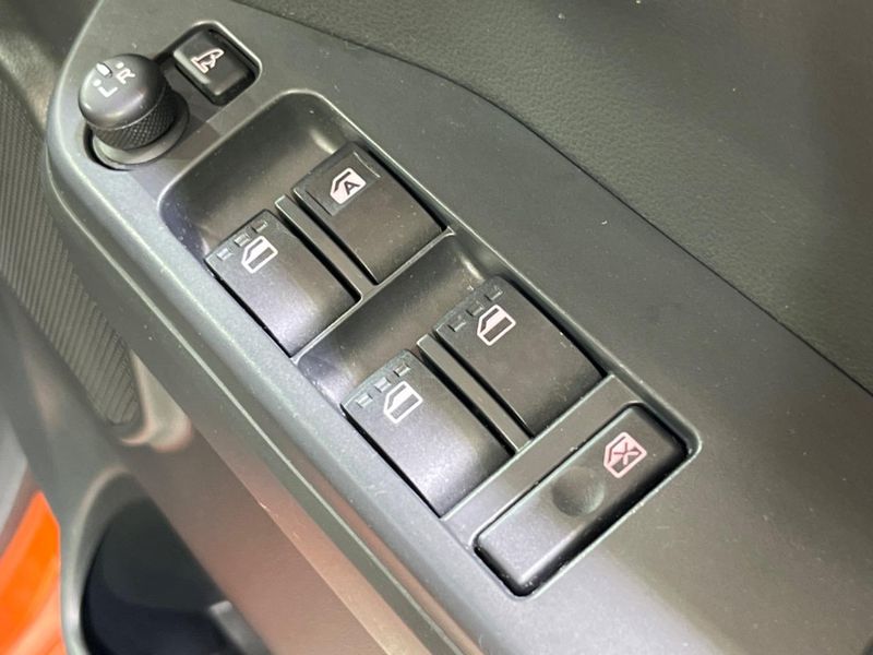 2015 Daihatsu Wake DBA-LA710S (UW-6aa220231cef9)[25]