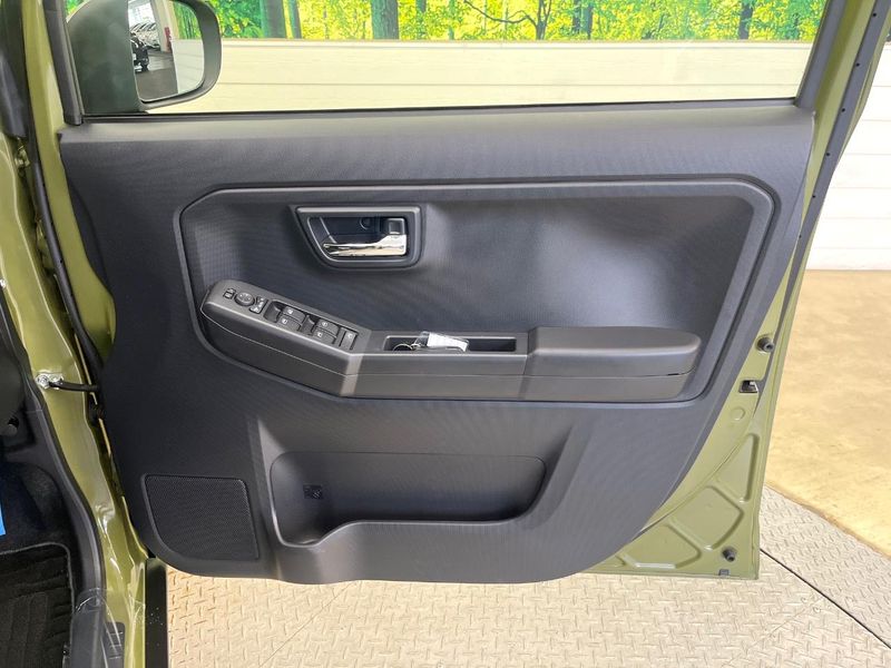 2023 Daihatsu Taft 5BA-LA900S (UW-6aa220356034e)[29]