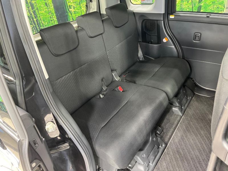 2017 Toyota Roomy DBA-M900A (UW-6aa2204195147)[26]