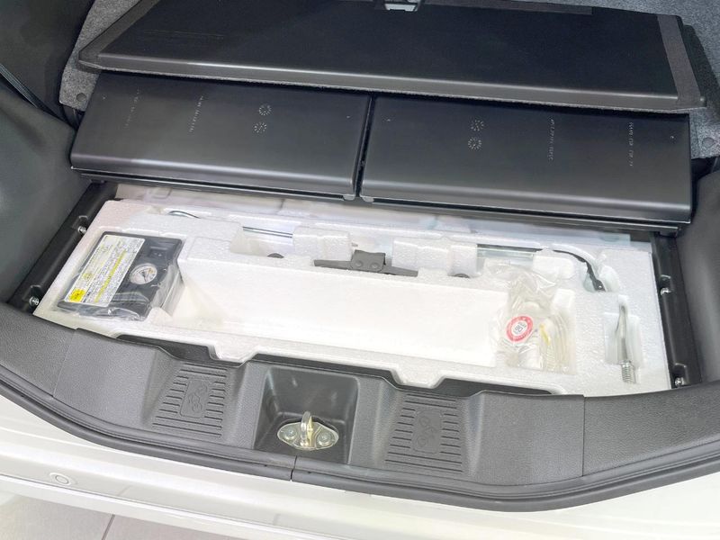 2023 Suzuki Spacia Custom 5AA-MK53S (UW-6aa2208694c45)[27]