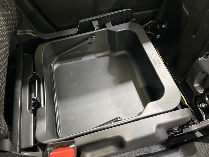 2021 Suzuki Hustler 4AA-MR52S (UW-6aa220ad5e503)[29]