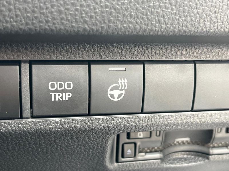 2025 Toyota RAV4 6BA-MXAA54 (UW-6aa220cbe4c2f)[12]