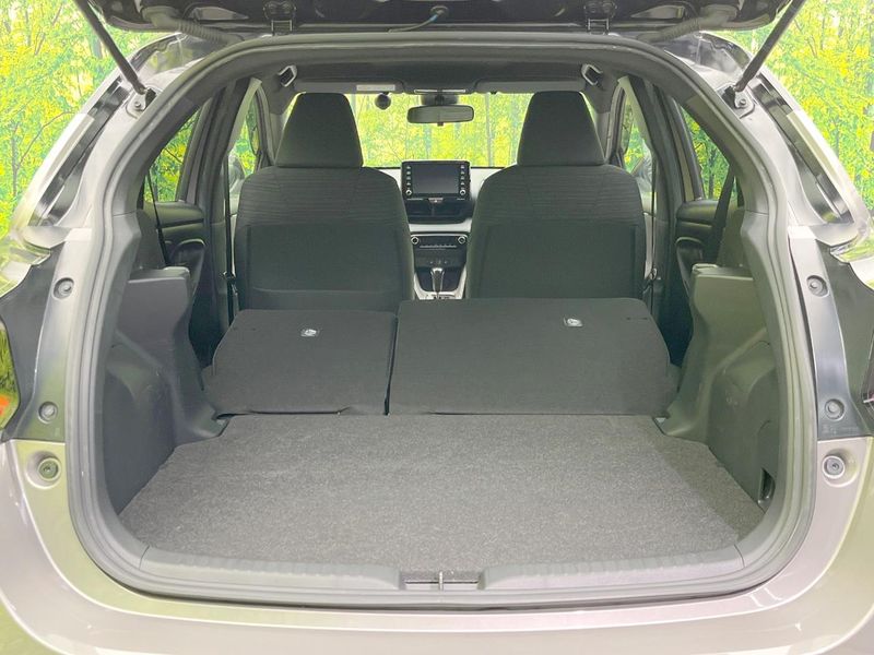 2020 Toyota Yaris 6AA-MXPH10 (UW-6aa220d8638f1)[12]