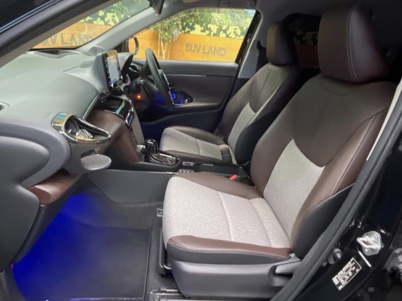 2021 Toyota Yaris Cross 6AA-MXPJ10 (UW-6aa220daa5819)[14]