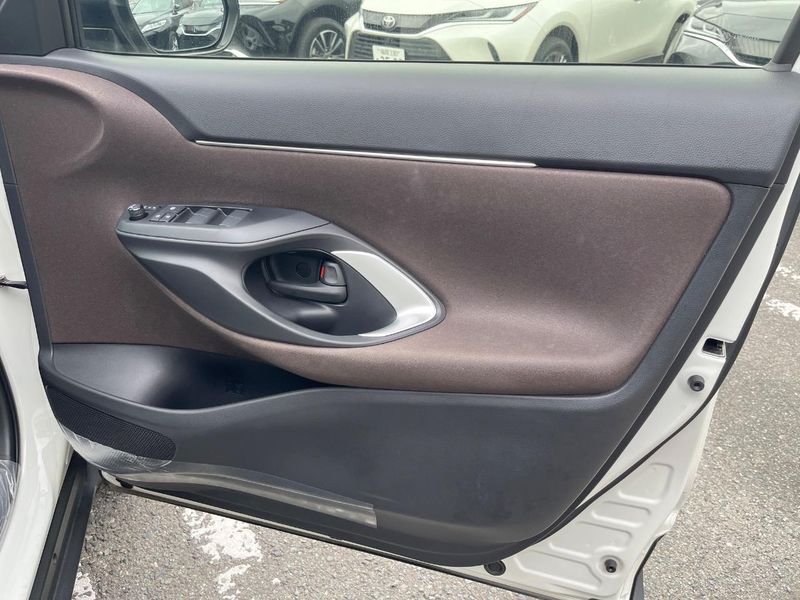 2021 Toyota Yaris Cross 6AA-MXPJ10 (UW-6aa220ddc29e4)[23]
