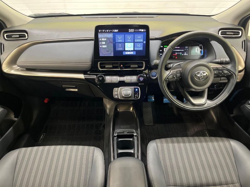 2021 Toyota Aqua 6AA-MXPK11 (UW-6aa220e7dc024)[19]