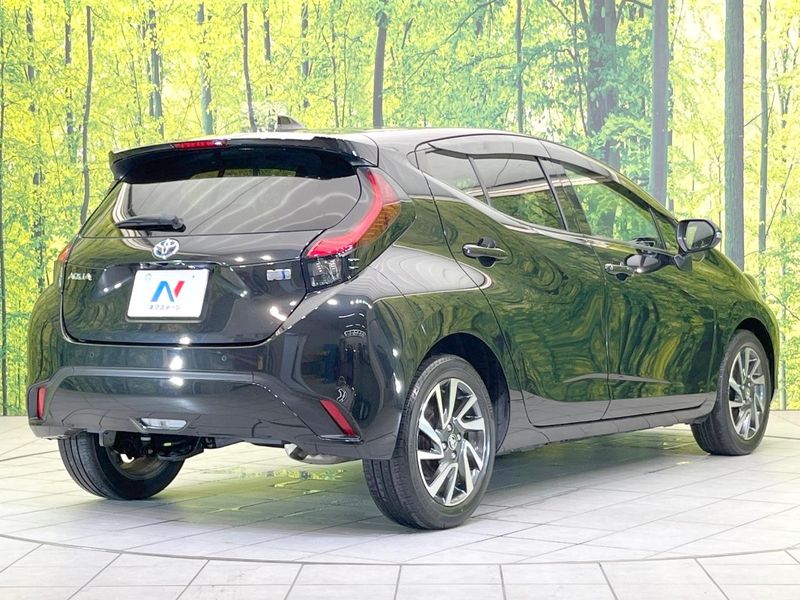 2022 Toyota Aqua 6AA-MXPK11 (UW-6aa220ea74712)[9]