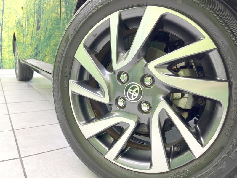 2022 Toyota Aqua 6AA-MXPK11 (UW-6aa220ea74712)[14]