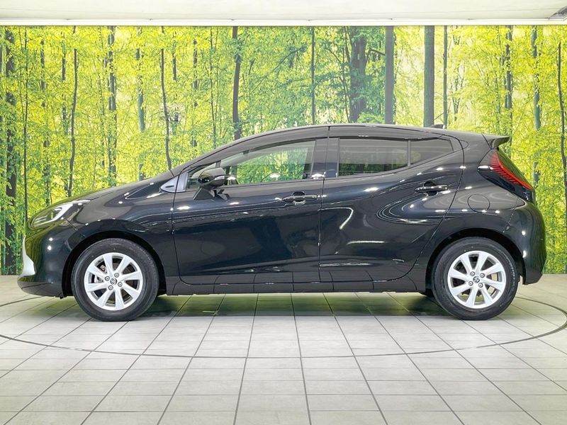 2023 Toyota Aqua 6AA-MXPK11 (UW-6aa220eb510be)[12]