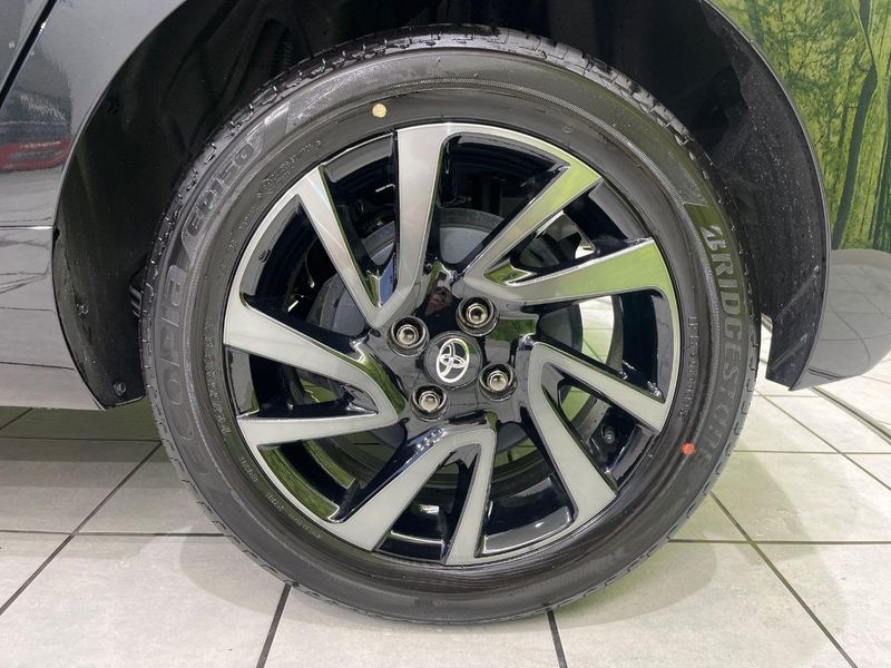 2026 Toyota Aqua 6AA-MXPK11 (UW-6aa220ee57301)[8]