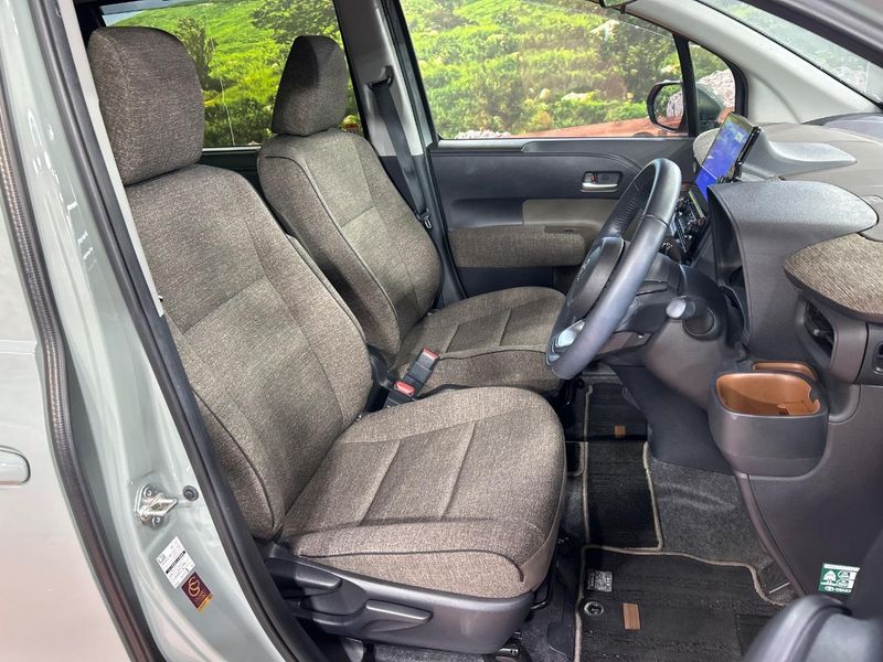 2024 Toyota Sienta 6AA-MXPL10G (UW-6aa220f528964)[19]
