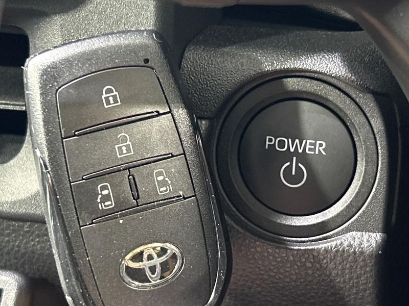 2026 Toyota Sienta 6AA-MXPL10G (UW-6aa220f7b1733)[6]