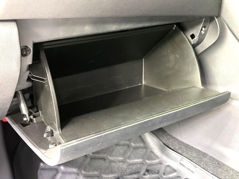 2021 Toyota Harrier 6BA-MXUA80 (UW-6aa220ff9ea25)[25]