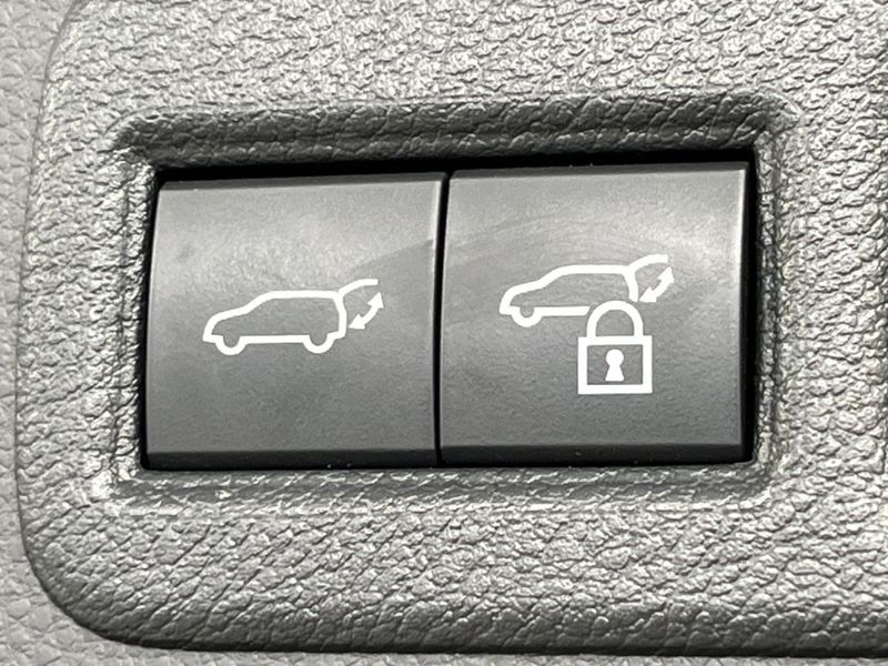 2021 Toyota Harrier 6BA-MXUA85 (UW-6aa2210951a77)[10]