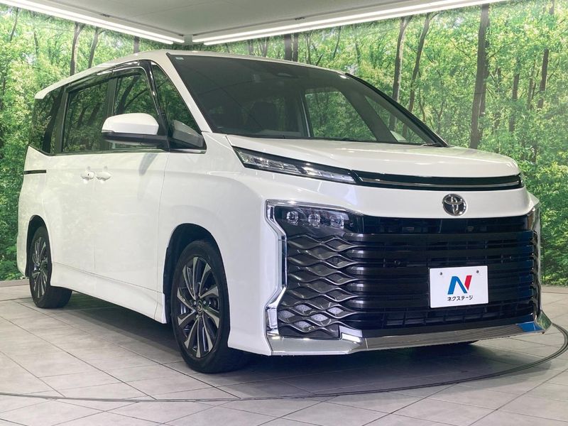 2022 Toyota Voxy 6BA-MZRA90W (UW-6aa2211687696)[6]