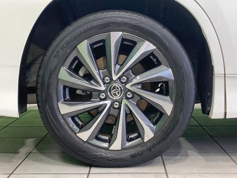 2022 Toyota Voxy 6BA-MZRA90W (UW-6aa2211687696)[20]
