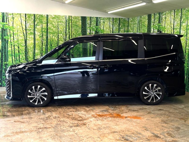 2024 Toyota Voxy 6BA-MZRA90W (UW-6aa2211d710c8)[10]
