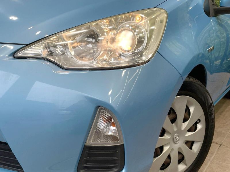 2013 Toyota Aqua DAA-NHP10 (UW-6aa22125c6ac0)[21]