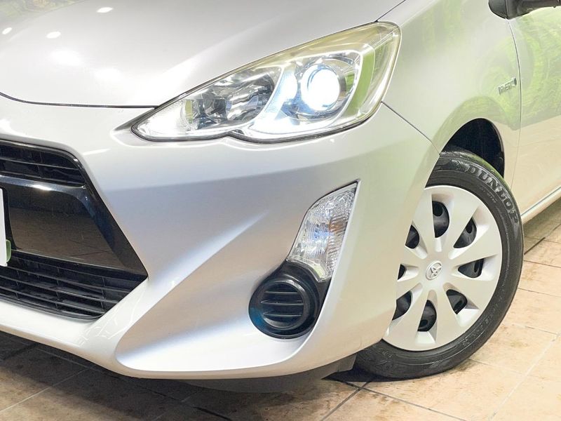 2016 Toyota Aqua DAA-NHP10 (UW-6aa2212fe0e53)[6]
