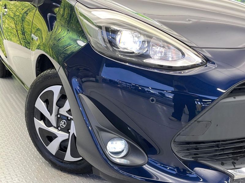 2019 Toyota Aqua DAA-NHP10 (UW-6aa221349ca4c)[13]