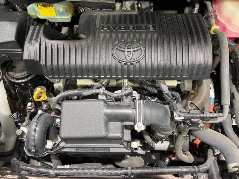 2017 Toyota Sienta DAA-NHP170G (UW-6aa2213724400)[4]