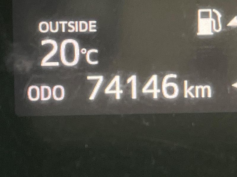 2017 Toyota Sienta DAA-NHP170G (UW-6aa221372e42f)[2]