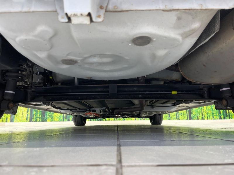 2017 Toyota Sienta DAA-NHP170G (UW-6aa221372e42f)[17]