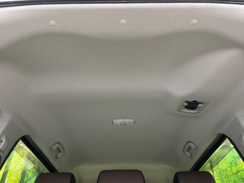 2017 Toyota Sienta DAA-NHP170G (UW-6aa221372e42f)[21]