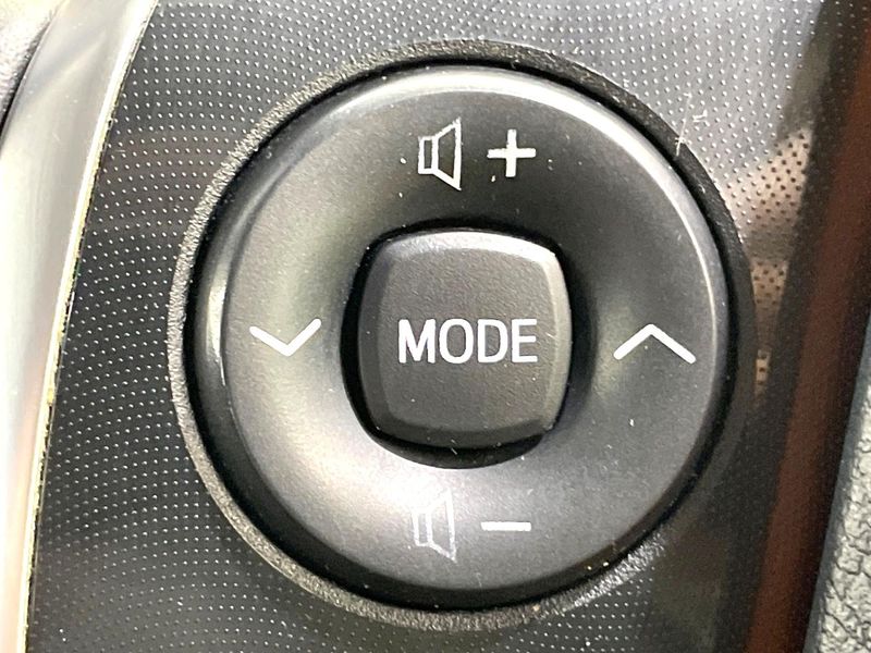 2017 Toyota Sienta DBA-NSP170G (UW-6aa22140428cf)[15]
