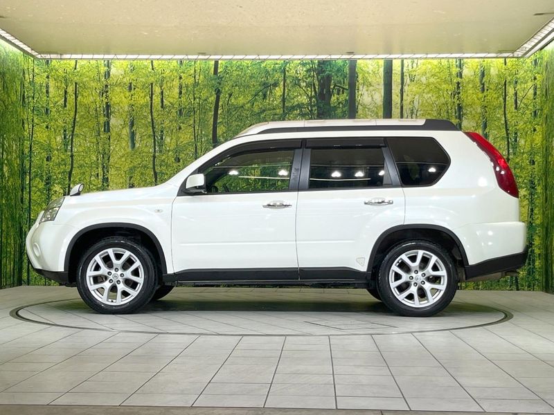 2013 Nissan X-Trail DBA-NT31 (UW-6aa22144c075e)[12]