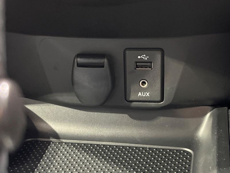 2014 Nissan X-Trail DBA-NT32 (UW-6aa22145b67b1)[25]
