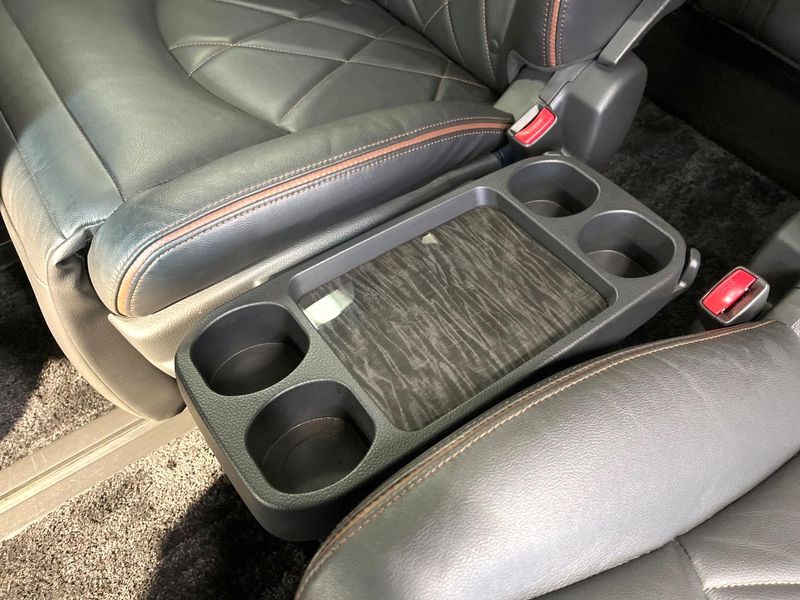 2018 Nissan Elgrand DBA-PE52 (UW-6aa2214f01df8)[25]