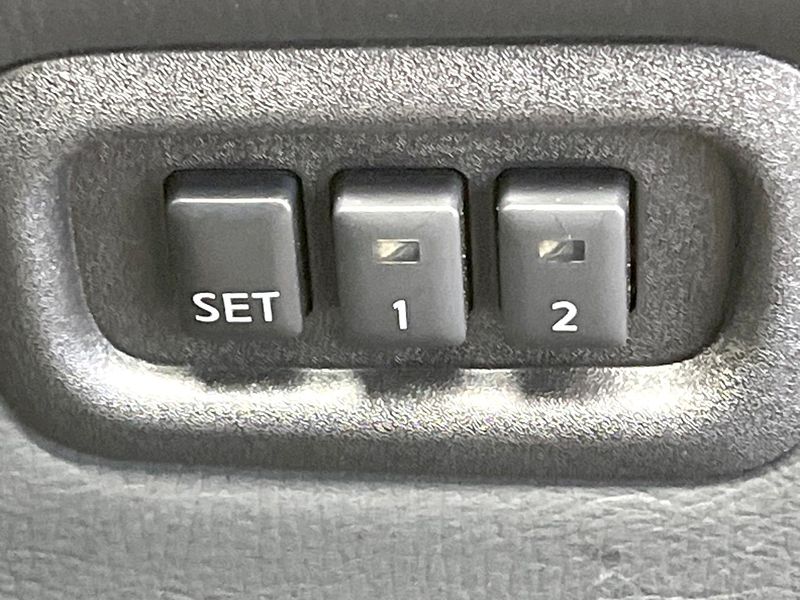 2018 Nissan Elgrand DBA-PE52 (UW-6aa2214f01df8)[28]