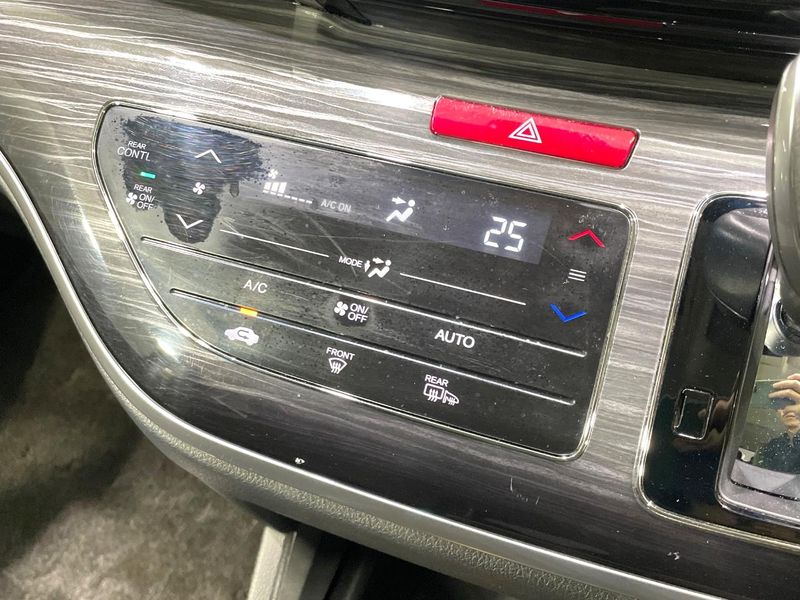 2014 Honda Odyssey DBA-RC1 (UW-6aa2214f77d3b)[22]