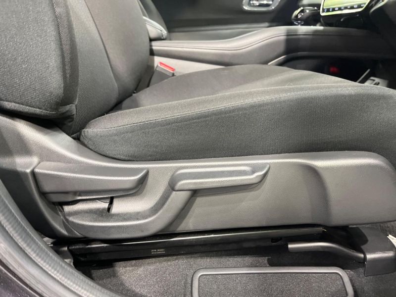 2014 Honda Vezel DAA-RU3 (UW-6aa22160172fe)[29]